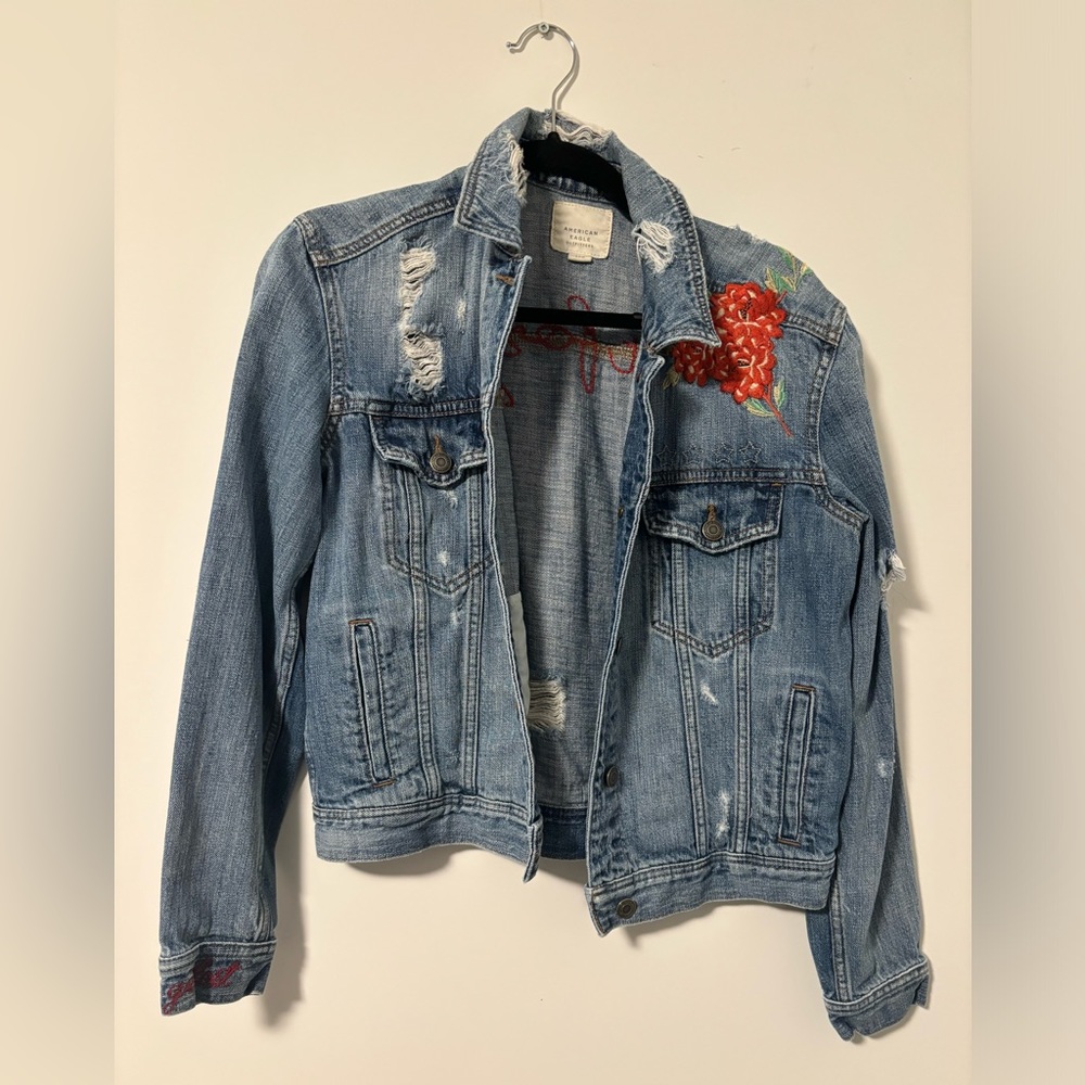 American Eagle Embroidered Jean Jacket Size Small